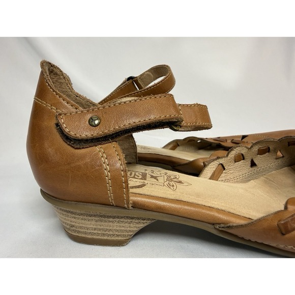 Pikolinos Women's Size 38 Brown Leather Laser Cut Shoes Small Heel Round Toe - Picture 2 of 11